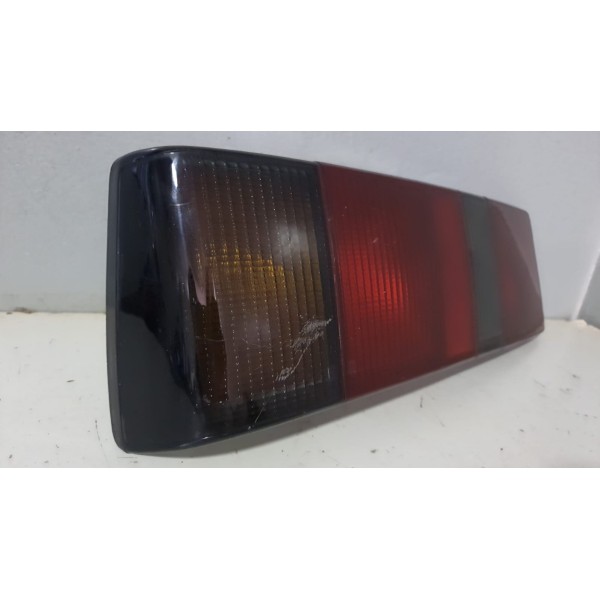 Lanterna Traseira Escort 87/94 Fumê Esquerda Detalhe