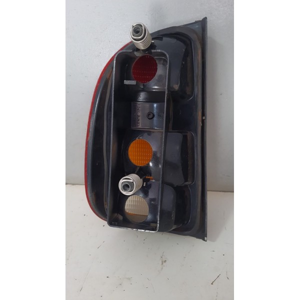 Lanterna Direita Saveiro G2 1995 1996 1997 1998 1999 2000