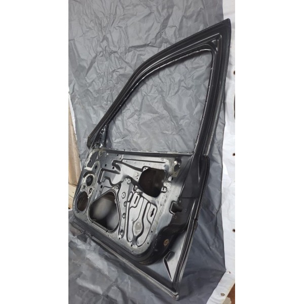 Porta Dianteira Vectra 1997 1998 1999 2001 2002 2005 Direita