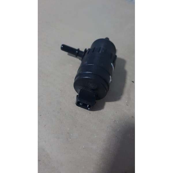 Bomba Motor Reservatorio Partida Frio Fiat Mobi 2016 A 2019