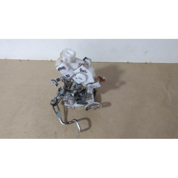 Fechadura Porta Dianteira Direita Toyota Etios 2013/2020