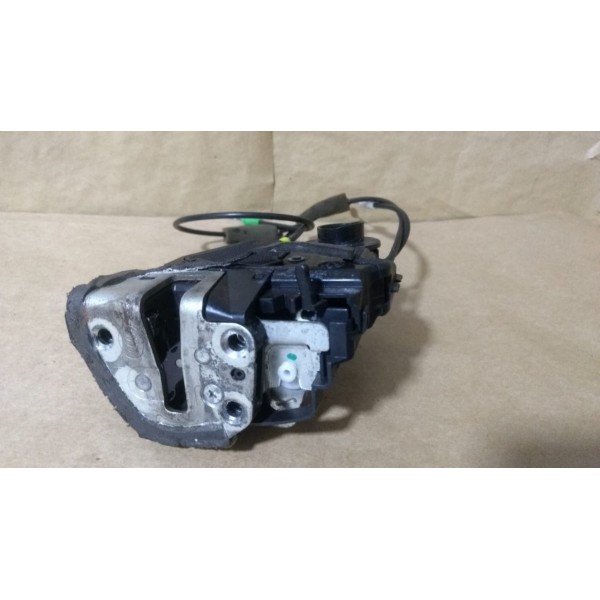Fechadura Eletrica Traseira Esquerda Toyota Corolla 2009/14