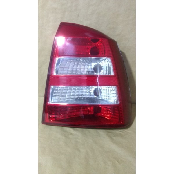 Lanterna Traseira Astra Sedan Bicolor Direita