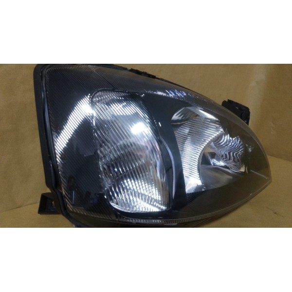 Farol Corsa Montana Direita Máscara Negra