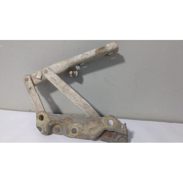 Dobradiça Capô Lado Direita Chevrolet Vectra 97-05