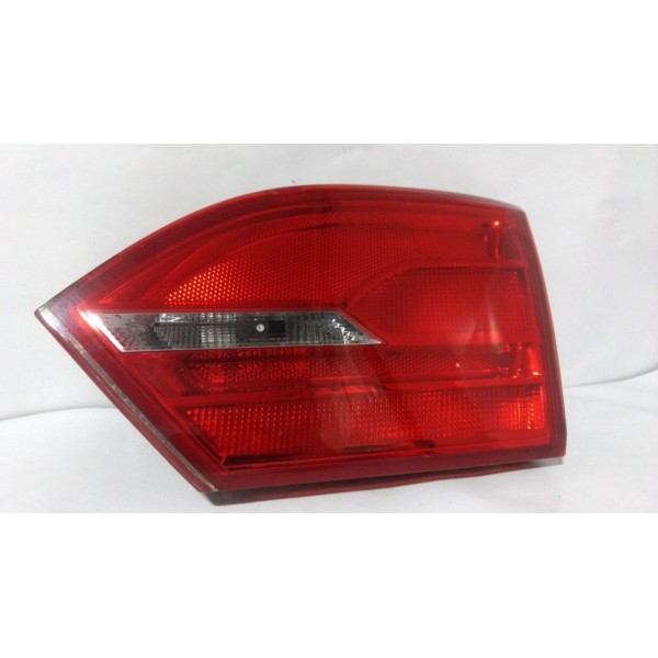 Lanterna Direita Da Tampa Traseira Jetta 2011 2012 2013 2014
