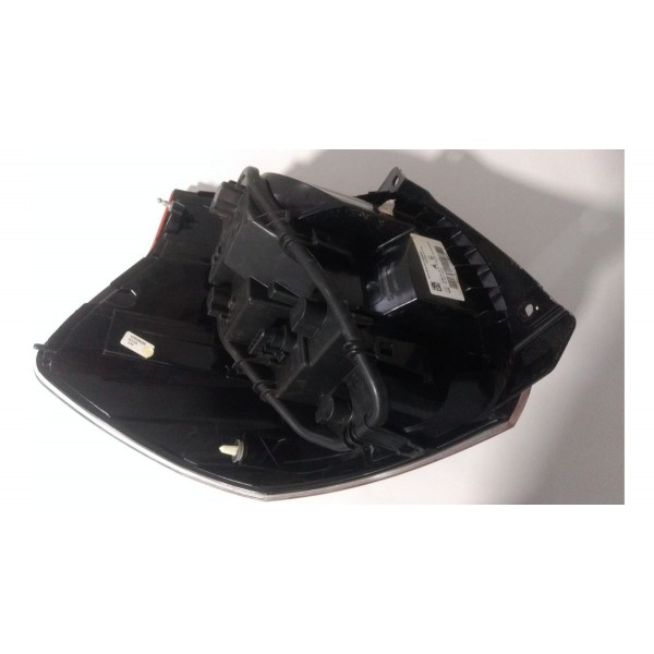 Lanterna Traseira Direita Fiat Mobi Original
