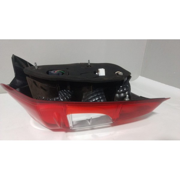 Lanterna Toyota Etios Hatch 2013 2014 2015 2016 Direita