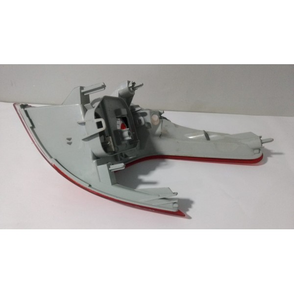 Lanterna Traseira Esquerda Peugeot 2008