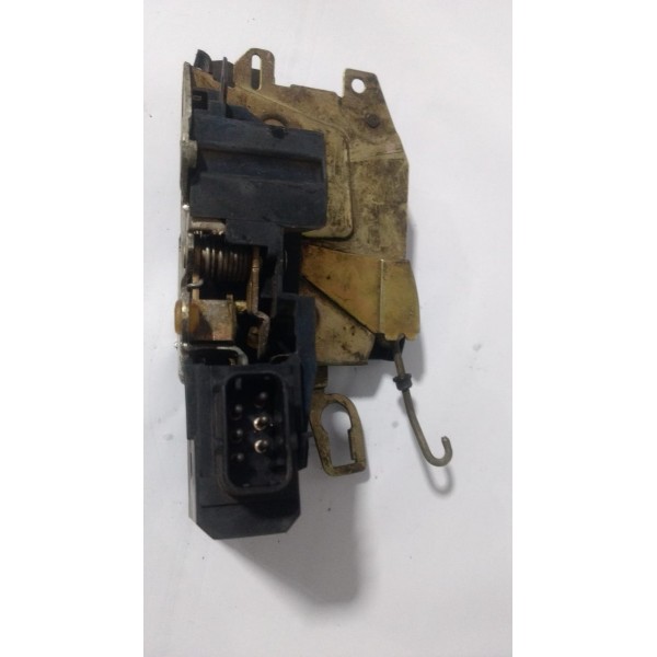 Fechadura Porta Dianteira Direita  Bmw 323 325 328 92 95