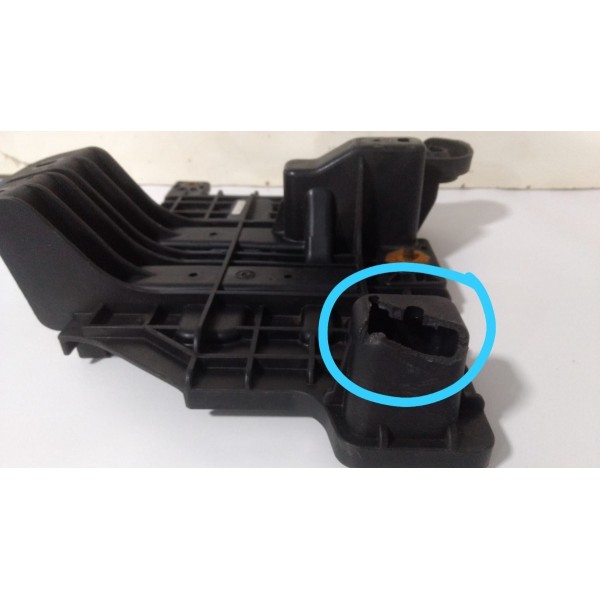 Suporte Bateria Hyundai Ix35 Sportage 11/16 371502s000