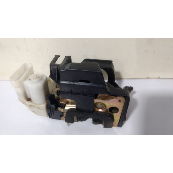 Fechadura Dianteira Direito Porta Palio 97 A 07 Elétrica