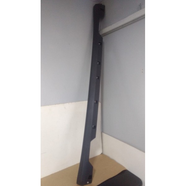 Spoiler Lateral Tracker 2021 Direito 26227795