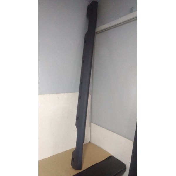 Spoiler Lateral Tracker 2021 Direito 26227795
