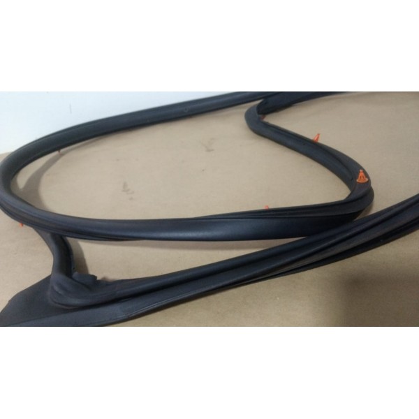 Borracha Da Porta Traseira Esquerda Toyota Corolla 2015/2019