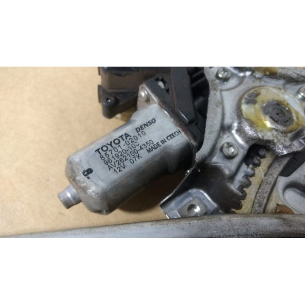 Maquina De Vidro Traseiro Esquerda Toyota Corolla/ 2009-2014