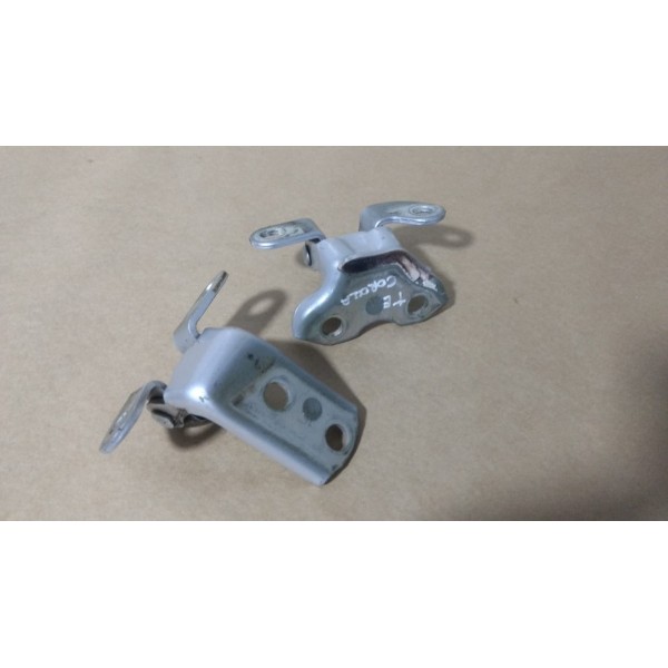 Par Dobradiça Porta Traseira Esq Toyota Corolla 2009 A 2014