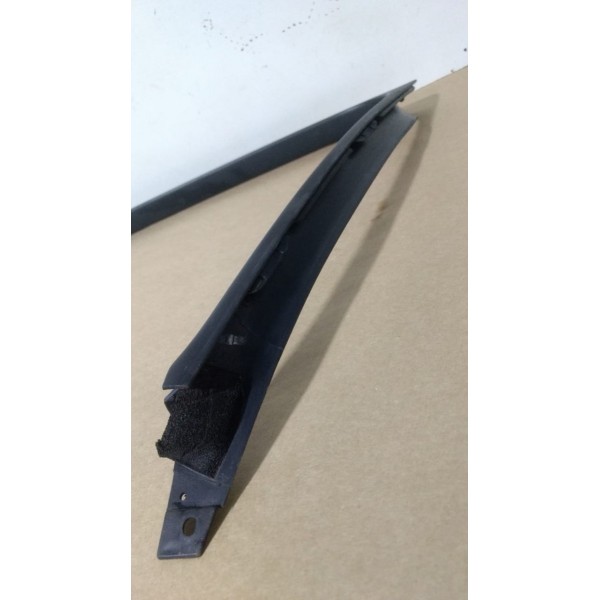 Moldura Superior Porta Omega 2011 Diant Esq 3