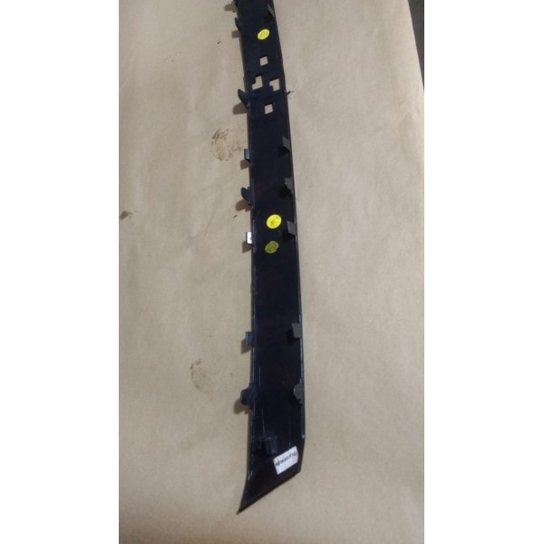 Moldura Da Grade Dianteira Gm S10 2017/2018/2019 Original