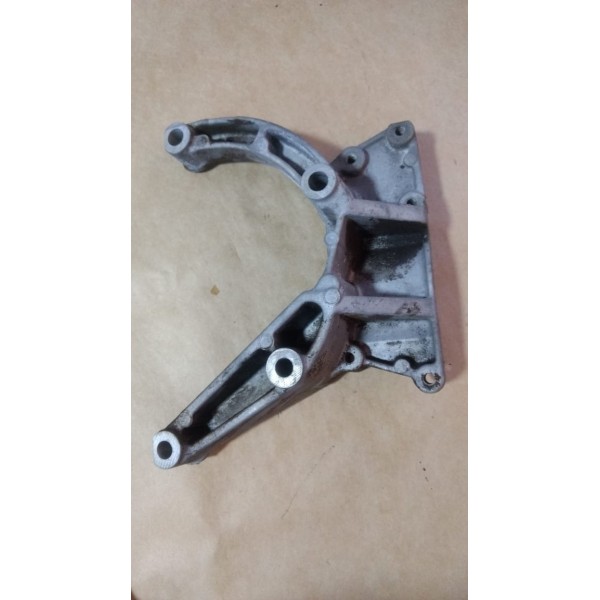 Suporte Bomba Dir Hidráulica Focus 1.8 2.0 16v 97bb3k738ca