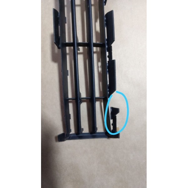 Grade Central Do Para-choque Renault Megane 2002-2005