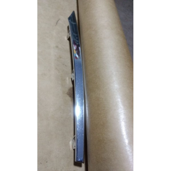Friso Grade Inferior  Direito Toyota Corolla 15/17 Original