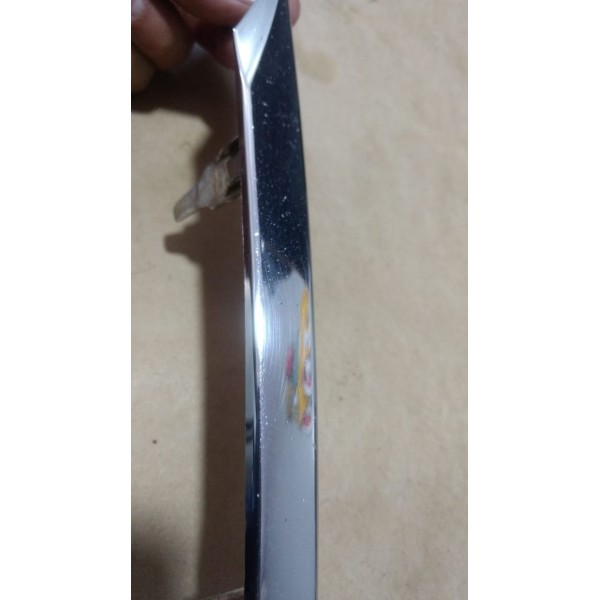 Friso Da Grade Superior Toyota Corolla 15 16 17 Direito Orig
