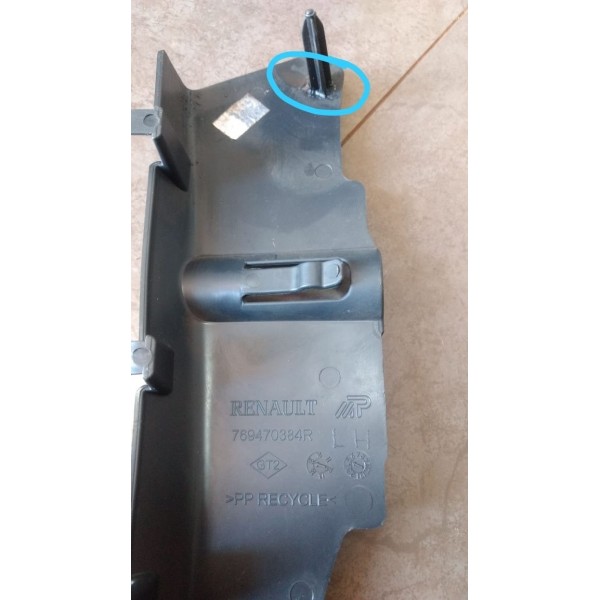 Acabamento De Forro Porta Malas Lado Esq. Renault Sandero