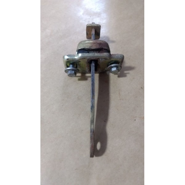 Limitador De Porta Dianteiro Esquerdo Corsa Super,classic