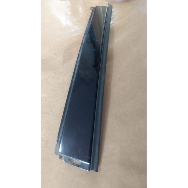 Moldura Da Coluna De Porta Traseira Direita Focus 01 A 08