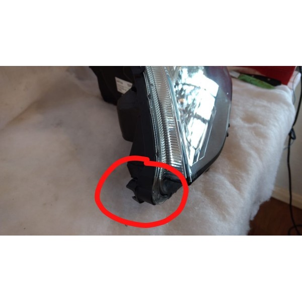 Farol Lado Esquerdotoyota Etios 2014 Original C/ Detalhe