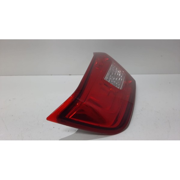 Lanterna Tampa Lado Direito Mitsubishi Asx 2011/2016