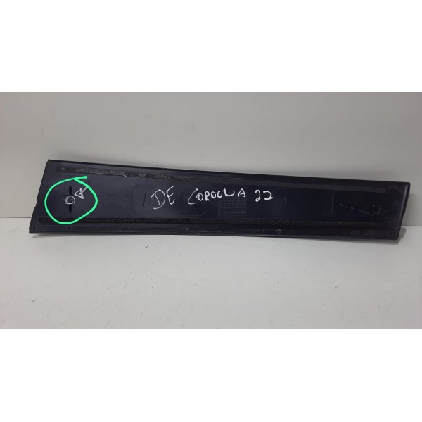 Moldura Externa Porta Diant Esquer Toyota Corolla Grs 21/23