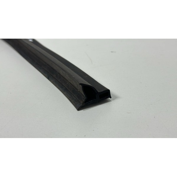 Borracha Inferior Porta Dianteira Esquerda Honda Hrv 2015/20