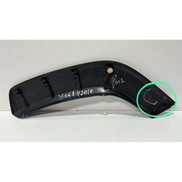 Moldura Traseira Lado Direita Paralama Rav4 2019 2020 2021