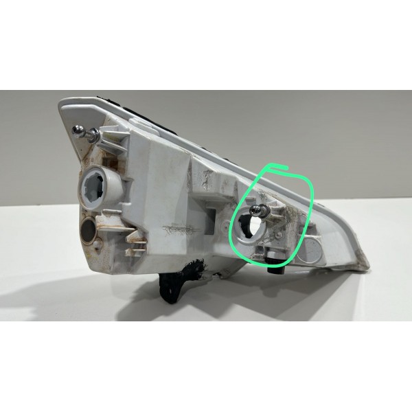 Farol De Milha Esquerdo Ford Eco Sport 2017/2021