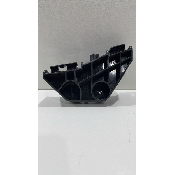 Guia Parachoque Traseiro Direito Toyota Corolla 2010 2011
