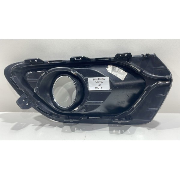 Moldura Farol Milha Direita Renault Sandero Logan 2015 Á 17