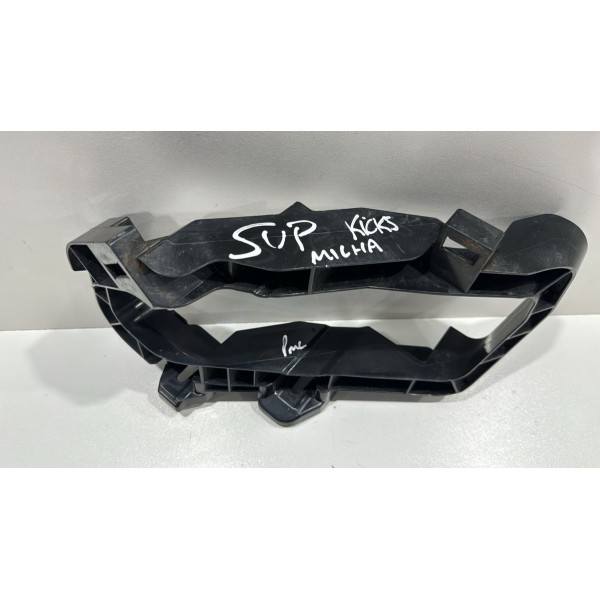Suporte Moldura Farol Milha Direito Kicks 2019 2020 2021
