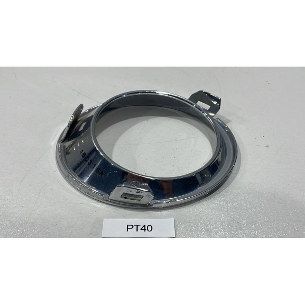Moldura Cromada Do Farol De Milha Direito Da Hilux 2016 A 18