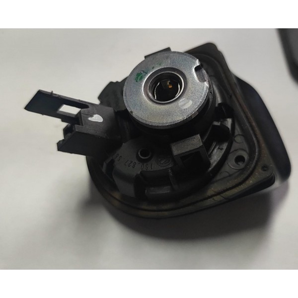 Puxador Botão Tampa Traseira Vw Up 14/21  Com Botão Elétrico