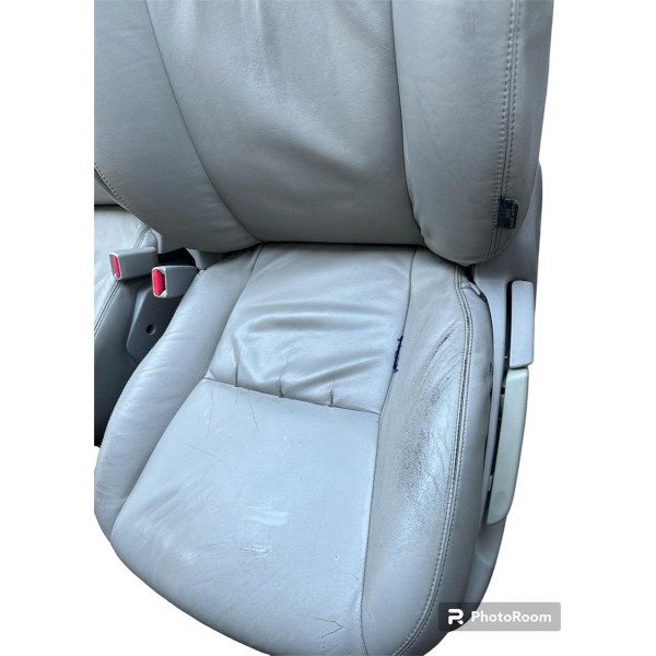 Jogo Bancos Em Couro Toyota Corolla Sedan 2009/2011