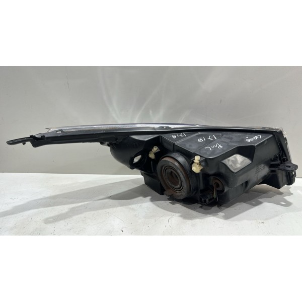 Farol Chevrolet Cruze 2015/2016 Esquerdo Mascara Cromada.