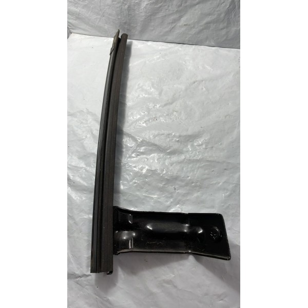 Trilho Guia Vidro Dianteira Direita Vw Up 14 Á 20 1s4837404b