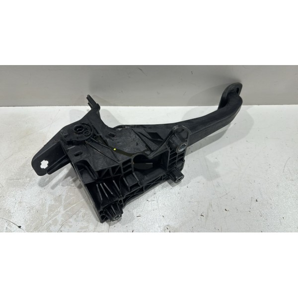 Pedal Embreagem Renault Duster 2015 Á 2019