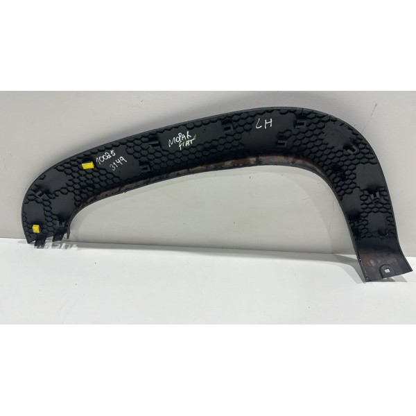 Moldura Traseira Esquerda Fiat Strada 2021 22 2023 Original