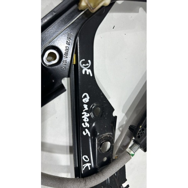 Máquina De Vidro Dianteira Esquerda Sem/motor Compass 18/21
