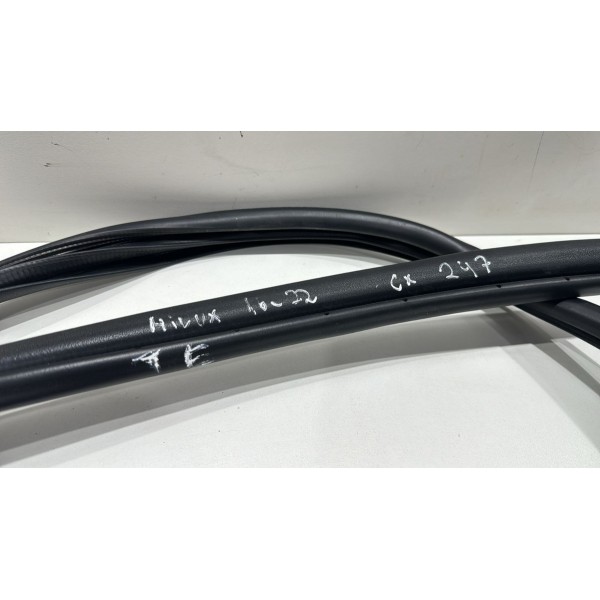 Borracha Porta Traseira Esquerda Hilux 2017 18 19 20 2021