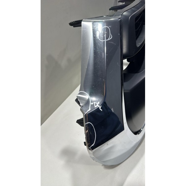 Grade Superior Dianteira Hilux 2021 A 2023 Original Usado!