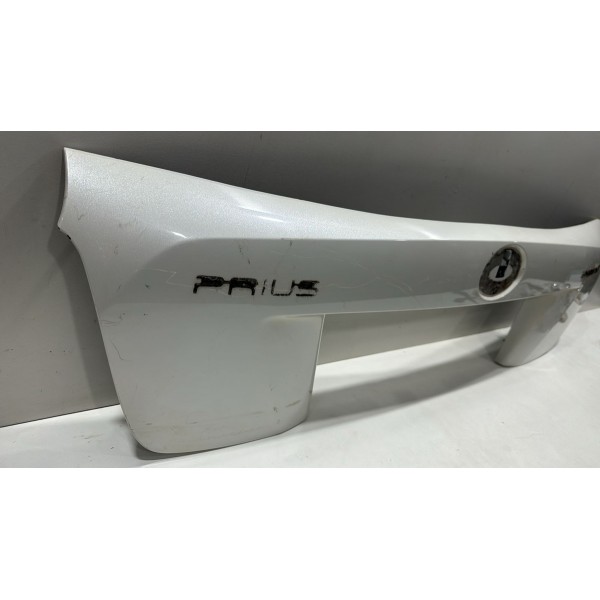 Aplique Tampa Traseira Toyota Prius 17/19 Original Usado!